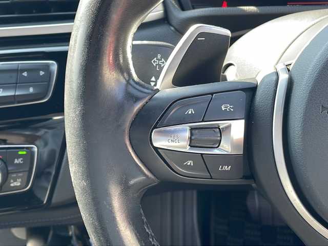 ＢＭＷ Ｘ１ xDrive 18d Mスポーツ 山口県 2021(令3)年 5.7万km ミネラルホワイト ワンオーナー/メーカーオプションナビ/(AM/FM/USB/Bluetooth)/バックカメラ/ドライブレコーダー(前方)/ミラー一体型ETC/社外レーダー/衝突軽減ブレーキ/レーンキープアシスト/コーナーセンサー/クルーズコントロール/パワーバックドア/ハーフレザーシート/前席パワーシート/パドルシフト/ステアリングスイッチ/オートライト/LEDヘッドランプ/フォグランプ/プッシュスタート/スマートキー×２/アイドリングストップ/ルーフレール/ラゲッジマット/純正アルミホイール/純正フロアマット/取扱説明書/保証書