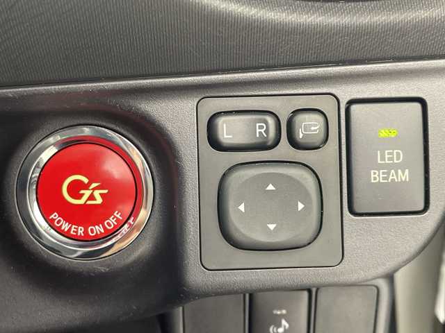 トヨタ アクア G G’s 愛知県 2015(平27)年 4.8万km ライムホワイトパールクリスタルシャイン 社外ナビ/・ワンセグ/・Bluetooth/・ＤＶＤ/・ＣＤ　/クルーズコントロール/ＥＴＣ/ＬＥＤＢＥＡＭ/純正アルミホイール/ＬＥＤヘッドライト/オートライト/フォグランプ