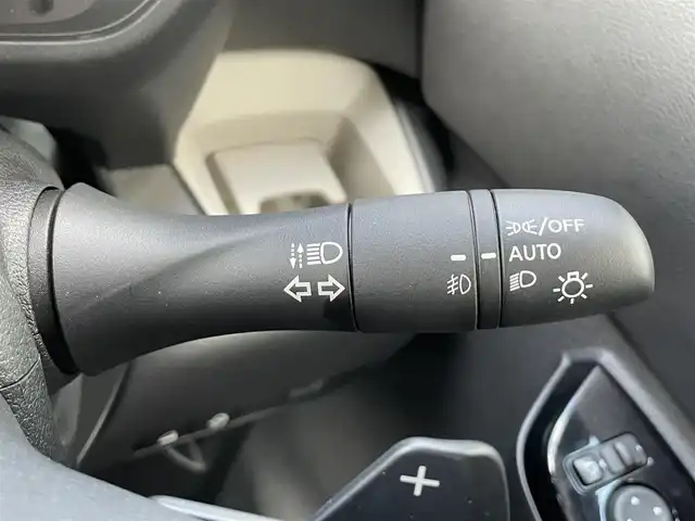 三菱 デリカミニ T プレミアム 佐賀県 2024(令6)年 0.7万km ＤグリーンⅡ マイパイロット /ルーフレール /e-Assisut/レーダークルーズコントロール/デジタルルームミラー(全方位カメラ付き)/社外8型ナビ(AVIC-RL522)/・フルセグTV/BT/・AppleCarPlay/AndoroidAuto/パーキングセンサー/ヒルディセントコントロール/電動パーキングブレーキ/純正15インチAW/両側パワースライドドア/ハーフレザーシート/シートヒーター/パドルシフト/ステアリングヒーター/LEDヘッドライト/サーキュレーター/取扱説明書/保証書