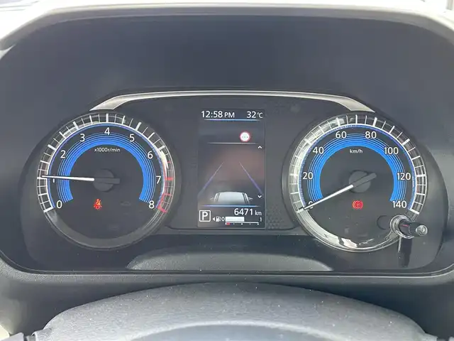三菱 デリカミニ T プレミアム 佐賀県 2024(令6)年 0.7万km ＤグリーンⅡ マイパイロット /ルーフレール /e-Assisut/レーダークルーズコントロール/デジタルルームミラー(全方位カメラ付き)/社外8型ナビ(AVIC-RL522)/・フルセグTV/BT/・AppleCarPlay/AndoroidAuto/パーキングセンサー/ヒルディセントコントロール/電動パーキングブレーキ/純正15インチAW/両側パワースライドドア/ハーフレザーシート/シートヒーター/パドルシフト/ステアリングヒーター/LEDヘッドライト/サーキュレーター/取扱説明書/保証書