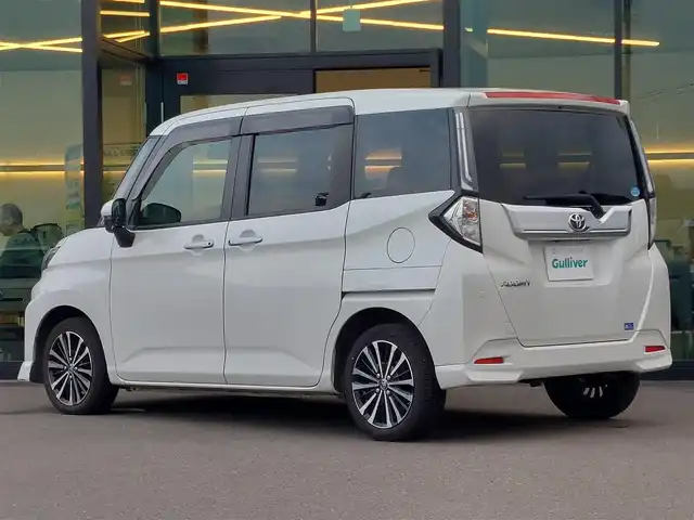 トヨタ ルーミー カスタムG－T 東京都 2021(令3)年 4.8万km パールホワイトⅢ ワンオーナー/純正9インチナビ(NSZT-Y68T)/【AM/FM/CD/DVD/TV/SD/BT/HDMI】/純正12.1型後席ディスプレイ/バックカメラ/ETC2.0/前後ドライブレコーダー/レーダークルーズコントロール/両側電動スライドドア/シートヒーター/コーナーセンサー/LEDヘッドライト/フォグランプ/純正15インチAW/オートブレーキホールド/ISOFIX/スマートキー/プッシュスタート/スペアキー×１/取扱説明書/保証書