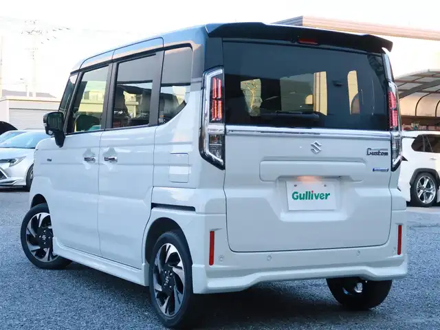 スズキ スペーシア カスタム HYBRID XS ターボ 千葉県 2025(令7)年 0.1千km ピュアホワイトパール/ブラック2トーン 【届出済未使用車】/【ピュアホワイトP/ブラック2トーン（C2H）】/ターボ車/LEDヘッドライト/LEDフォグランプ/ヘッドアップディスプレイ/スズキセーフティーサポート/両側パワースライドドア/ハーフレザーシート/シートヒーター/純正15インチAW/アダプティブクルーズコントロール/プッシュスタート/スマートキー2本/プレミアムUV/IRカットガラス/サイド/カーテンエアバッグ/保証書/取扱説明書/禁煙車　　前オーナー様の申告により表示しております。当車両の禁煙を保証するものではありません。