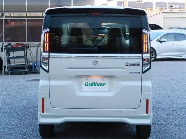 スズキ スペーシア カスタム HYBRID XS ターボ 千葉県 2025(令7)年 0.1千km ピュアホワイトパール/ブラック2トーン 【届出済未使用車】/【ピュアホワイトP/ブラック2トーン（C2H）】/ターボ車/LEDヘッドライト/LEDフォグランプ/ヘッドアップディスプレイ/スズキセーフティーサポート/両側パワースライドドア/ハーフレザーシート/シートヒーター/純正15インチAW/アダプティブクルーズコントロール/プッシュスタート/スマートキー2本/プレミアムUV/IRカットガラス/サイド/カーテンエアバッグ/保証書/取扱説明書/禁煙車　　前オーナー様の申告により表示しております。当車両の禁煙を保証するものではありません。