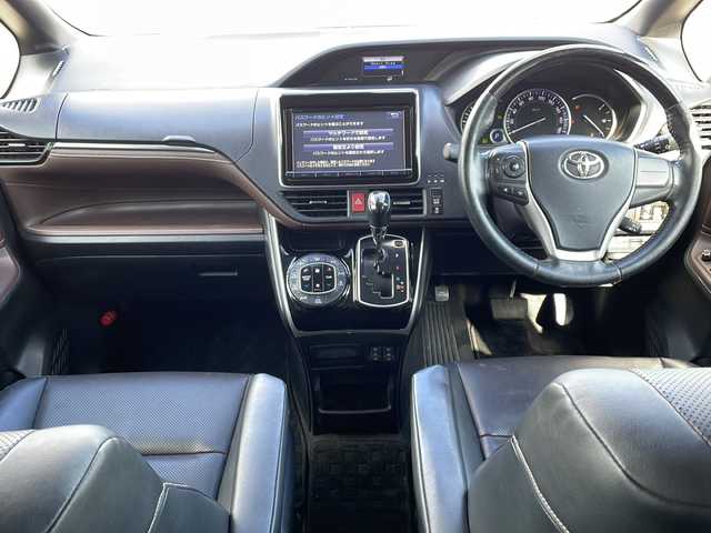 トヨタ エスクァイア Gi 徳島県 2016(平28)年 11.8万km ホワイトパールクリスタルシャイン 衝突軽減ブレーキ/純正9インチナビ【NSZT-Y64T】/（Bluetooth/フルセグ/CD/DVD/AM/FM/SD）/バックカメラ/両側パワースライドドア/合皮シート/シートヒーター（D+N席）/クルーズコントロール/LDA/LEDヘッドライト/オートハイビーム/ETC/アイドリングストップ/純正AW/電格ミラー/プッシュスタート/スマートキー/スペアキー