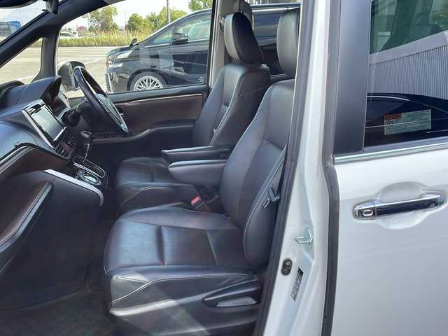 トヨタ エスクァイア Gi 徳島県 2016(平28)年 11.8万km ホワイトパールクリスタルシャイン 衝突軽減ブレーキ/純正9インチナビ【NSZT-Y64T】/（Bluetooth/フルセグ/CD/DVD/AM/FM/SD）/バックカメラ/両側パワースライドドア/合皮シート/シートヒーター（D+N席）/クルーズコントロール/LDA/LEDヘッドライト/オートハイビーム/ETC/アイドリングストップ/純正AW/電格ミラー/プッシュスタート/スマートキー/スペアキー