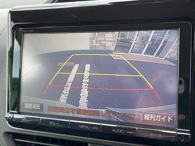 トヨタ エスクァイア Gi 徳島県 2016(平28)年 11.8万km ホワイトパールクリスタルシャイン 衝突軽減ブレーキ/純正9インチナビ【NSZT-Y64T】/（Bluetooth/フルセグ/CD/DVD/AM/FM/SD）/バックカメラ/両側パワースライドドア/合皮シート/シートヒーター（D+N席）/クルーズコントロール/LDA/LEDヘッドライト/オートハイビーム/ETC/アイドリングストップ/純正AW/電格ミラー/プッシュスタート/スマートキー/スペアキー