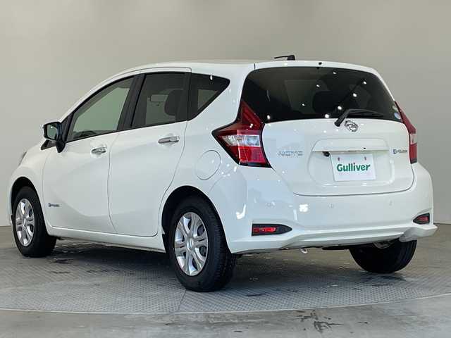 日産 ノート e－パワー B 栃木県 2020(令2)年 3.1万km ホワイト メモリナビ/(Bluetooth/SD/iPod)/バックカメラ/コーナーセンサー/ETC/前方ドラレコ/禁煙車/オートライト/横滑り防止装置/スマートキー/プッシュスタート/ウィンカーミラー/フロアマット