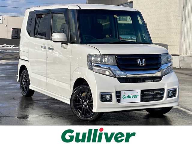 ホンダ Ｎ ＢＯＸ カスタム G SSパッケージ 道北・旭川 2016(平28)年 6.7万km プレミアムホワイトパールⅡ /４ＷＤ　//スマートキー//純正ナビ　//ＣＤ・ＤＶＤ・ＳＤ・フルセグＴＶ　//両側パワースライドドア　//ステアリングリモコン　//前席シートヒーター　//ＨＩＤヘッドライト　//オートライト　//リアサンシェード//ＥＴＣ//純正１４インチアルミホイール//保証書//取説