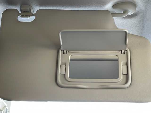 ホンダ Ｎ ＢＯＸ カスタム G SSパッケージ 道北・旭川 2016(平28)年 6.7万km プレミアムホワイトパールⅡ /４ＷＤ　//スマートキー//純正ナビ　//ＣＤ・ＤＶＤ・ＳＤ・フルセグＴＶ　//両側パワースライドドア　//ステアリングリモコン　//前席シートヒーター　//ＨＩＤヘッドライト　//オートライト　//リアサンシェード//ＥＴＣ//純正１４インチアルミホイール//保証書//取説