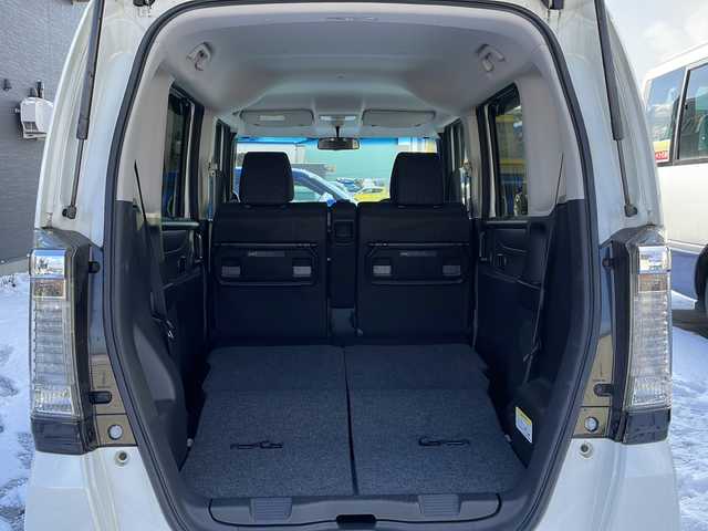 ホンダ Ｎ ＢＯＸ カスタム G SSパッケージ 道北・旭川 2016(平28)年 6.7万km プレミアムホワイトパールⅡ /４ＷＤ　//スマートキー//純正ナビ　//ＣＤ・ＤＶＤ・ＳＤ・フルセグＴＶ　//両側パワースライドドア　//ステアリングリモコン　//前席シートヒーター　//ＨＩＤヘッドライト　//オートライト　//リアサンシェード//ＥＴＣ//純正１４インチアルミホイール//保証書//取説