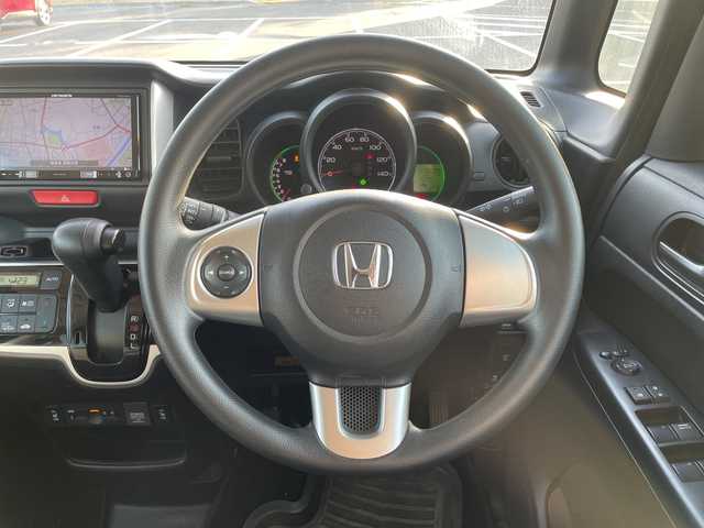 ホンダ Ｎ ＢＯＸ G SSパッケージ 福島県 2017(平29)年 9万km クリスタルブラックパール ４WD/社外メモリーナビ/横滑り防止装置/バックカメラ/ETC/ECONモード/両側パワースライドドア/前席シートヒーター/ステアリングリモコン/プッシュスタート/スマートキー/オートライト/電格ミラー/ドアバイザー