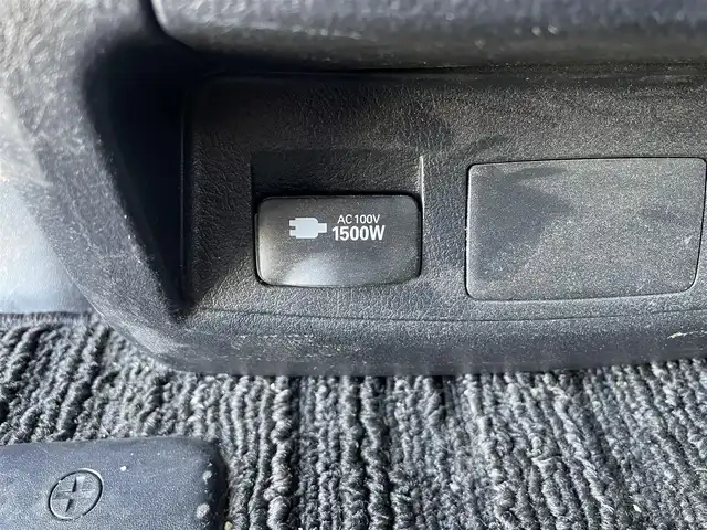トヨタ アルファードハイブリット SR Cパッケージ 富山県 2019(令1)年 2.6万km ダークレッドマイカメタリック 純正10インチナビ＆フルセグTV/（BT＆CD＆DVD＆USB＆SD)/サンルーフ/後席モニター/デジタルインナーミラー/バックカメラ/レーダークルーズコントロール/前席（パワーシート＆シートヒーター＆エアシート）/前後ドラレコ/ウッドコンビステアリング/ステアリングヒーター/オットマン/三眼ヘッドライト/BSM/オートライト/LEDライト/シーケンシャルウィンカー/ビルトインETC