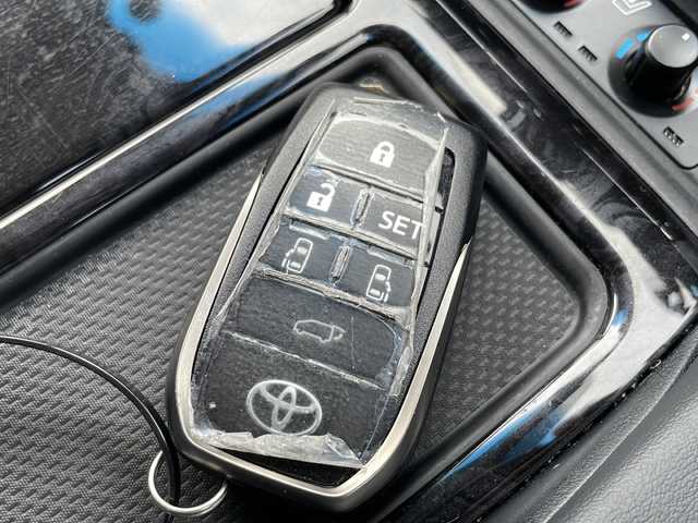 トヨタ アルファードハイブリット SR Cパッケージ 道東・釧路十勝 2019(令1)年 2.6万km ダークレッドマイカメタリック 純正10インチナビ＆フルセグTV/（BT＆CD＆DVD＆USB＆SD)/サンルーフ/後席モニター/デジタルインナーミラー/バックカメラ/レーダークルーズコントロール/前席（パワーシート＆シートヒーター＆エアシート）/前後ドラレコ/ウッドコンビステアリング/ステアリングヒーター/オットマン/三眼ヘッドライト/BSM/オートライト/LEDライト/シーケンシャルウィンカー/ビルトインETC