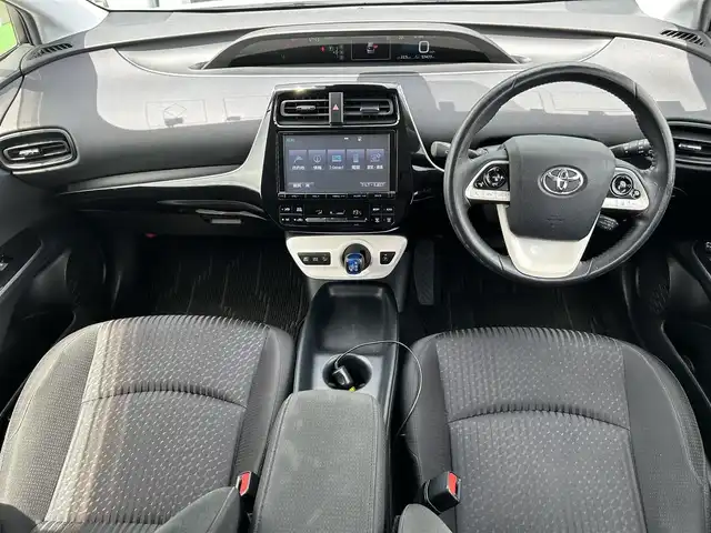 トヨタ プリウス S 奈良県 2016(平28)年 5.8万km ホワイトパールクリスタルシャイン 純正９インチナビ　/フルセグＴＶ　/デジタルインナーミラー　/ＥＴＣ　/ドライブレコーダー　/クルーズコントロール　/バックカメラ　/モデリスタエアロ　/コーナーセンサー　/社外１８インチアルミホイール　/スマートキー/AAC/スペアキー有/衝突被害軽減システム