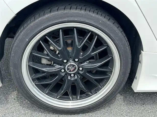 トヨタ プリウス S 奈良県 2016(平28)年 5.8万km ホワイトパールクリスタルシャイン 純正９インチナビ　/フルセグＴＶ　/デジタルインナーミラー　/ＥＴＣ　/ドライブレコーダー　/クルーズコントロール　/バックカメラ　/モデリスタエアロ　/コーナーセンサー　/社外１８インチアルミホイール　/スマートキー/AAC/スペアキー有/衝突被害軽減システム