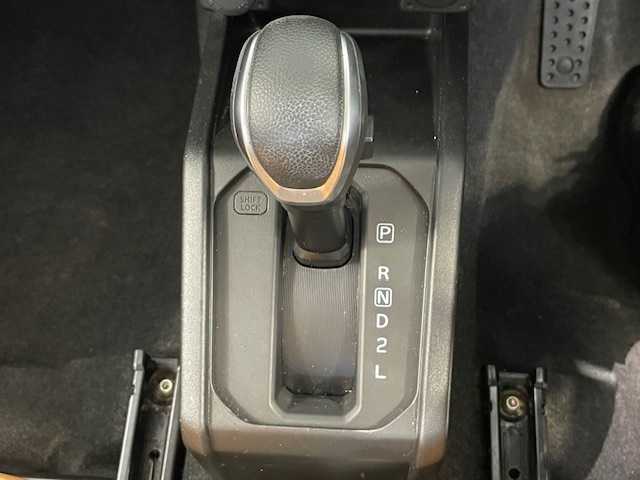 スズキ ジムニー XC 宮城県 2019(令1)年 3.7万km ブルーイッシュブラックパール3 4WD/スズキセーフティーサポート/・デュアルセンサーブレーキサポート/・車線逸脱警報機能/・標識認識機能/・ハイビームアシスト/・誤発進抑制機能/・ふらつき警報機能/・先行者発進お知らせ機能/車両走行安定補助システム/エマージェンシーストップシグナル/ヒルホードコントロール/ヒルディセントコントロール/クルーズコントロール/リヤパーキングセンサー/後席シートベルトリマインダー/LEDオートライト/ライト自動消灯システム/サイドアンダーミラー付きドアミラー/ヒーテッドドアミラー/ヘッドライプウォッシャー/盗難防止装置/純正アルミホイール/シートカバー/LEDテールランプ/社外フロントグリル