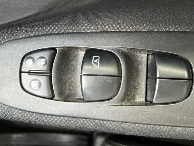 日産 セレナ HWS S HV Vセレ +Sefty 岐阜県 2014(平26)年 8万km ブリリアントホワイトパール 純正8型ナビ/後席10.2型モニター/Bluetooth/フルセグ視聴/CD/DVD/両側電動スライドドア/前方ドライブレコーダー/ETC/LEDヘッドライト/クルーズコントロール/プッシュスタート/スマートキー