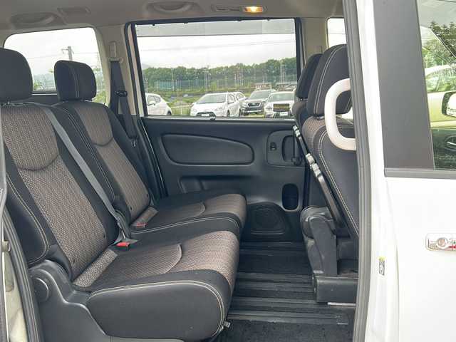日産 セレナ HWS S HV Vセレ +Sefty 岐阜県 2014(平26)年 8万km ブリリアントホワイトパール 純正8型ナビ/後席10.2型モニター/Bluetooth/フルセグ視聴/CD/DVD/両側電動スライドドア/前方ドライブレコーダー/ETC/LEDヘッドライト/クルーズコントロール/プッシュスタート/スマートキー