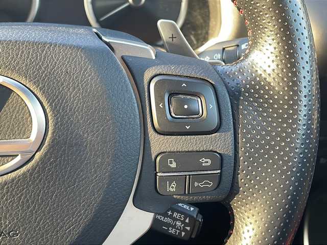 レクサス ＮＸ 300h Fスポーツ 青森県 2019(令1)年 3.6万km ホワイトノーヴァガラスフレーク 4WD/寒冷地仕様/純正10.3インチSDナビ・フルセグTV/CD・DVD・Bluetooth・SD・USB/OPマークレビンソンプレミアムサウンド/OPパノラミックビューモニター/OPパノラマルーフ/OPカラーヘッドアップディスプレイ/OPブラインドスポットモニター/革スポーツシート/前席エアシート・シートヒーター/前席パワーシート/ステアリングヒーター/セーフティシステムプラス/プリクラッシュセーフティ/レーダークルーズコントロール/レーントレーシングアシスト/オートマチックハイビーム/クリアランスソナー/OP AC100V1500W/ビルトインETC/前方ドライブレコーダー/スマートキー一体式エンジンスターター/OP三眼LEDヘッドランプ/LEDフォグランプ/リアフォグランプ/純正18インチアルミ/スペアキー・カードキー有/保証書・取説書