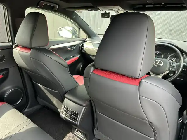 レクサス ＮＸ 300h Fスポーツ 道東・釧路十勝 2019(令1)年 3.6万km ホワイトノーヴァガラスフレーク 4WD/寒冷地仕様/純正10.3インチメモリナビ・フルセグTV/CD・DVD・Bluetooth・SD・USB/OPマークレビンソンプレミアムサウンド/OPパノラミックビューモニター/OPパノラマルーフ/OPカラーヘッドアップディスプレイ/OPブラインドスポットモニター/革スポーツシート/前席エアシート・シートヒーター/前席パワーシート/ステアリングヒーター/セーフティシステムプラス/プリクラッシュセーフティ/レーダークルーズコントロール/レーントレーシングアシスト/オートマチックハイビーム/クリアランスソナー/OP AC100V1500W/ビルトインETC/前方ドライブレコーダー/スマートキー一体式エンジンスターター/OP三眼LEDヘッドランプ/オートライト/LEDフォグランプ/リアフォグランプ/純正18インチアルミ/スペアキー・カードキー有