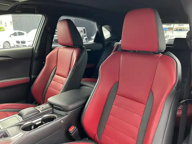 レクサス ＮＸ 300h Fスポーツ 道東・釧路十勝 2019(令1)年 3.6万km ホワイトノーヴァガラスフレーク 4WD/寒冷地仕様/純正10.3インチメモリナビ・フルセグTV/CD・DVD・Bluetooth・SD・USB/OPマークレビンソンプレミアムサウンド/OPパノラミックビューモニター/OPパノラマルーフ/OPカラーヘッドアップディスプレイ/OPブラインドスポットモニター/革スポーツシート/前席エアシート・シートヒーター/前席パワーシート/ステアリングヒーター/セーフティシステムプラス/プリクラッシュセーフティ/レーダークルーズコントロール/レーントレーシングアシスト/オートマチックハイビーム/クリアランスソナー/OP AC100V1500W/ビルトインETC/前方ドライブレコーダー/スマートキー一体式エンジンスターター/OP三眼LEDヘッドランプ/オートライト/LEDフォグランプ/リアフォグランプ/純正18インチアルミ/スペアキー・カードキー有