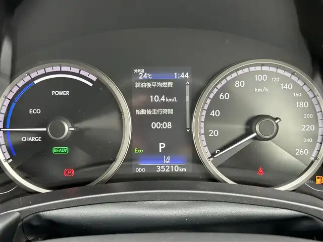 レクサス ＮＸ 300h Fスポーツ 道東・釧路十勝 2019(令1)年 3.6万km ホワイトノーヴァガラスフレーク 4WD/寒冷地仕様/純正10.3インチメモリナビ・フルセグTV/CD・DVD・Bluetooth・SD・USB/OPマークレビンソンプレミアムサウンド/OPパノラミックビューモニター/OPパノラマルーフ/OPカラーヘッドアップディスプレイ/OPブラインドスポットモニター/革スポーツシート/前席エアシート・シートヒーター/前席パワーシート/ステアリングヒーター/セーフティシステムプラス/プリクラッシュセーフティ/レーダークルーズコントロール/レーントレーシングアシスト/オートマチックハイビーム/クリアランスソナー/OP AC100V1500W/ビルトインETC/前方ドライブレコーダー/スマートキー一体式エンジンスターター/OP三眼LEDヘッドランプ/オートライト/LEDフォグランプ/リアフォグランプ/純正18インチアルミ/スペアキー・カードキー有