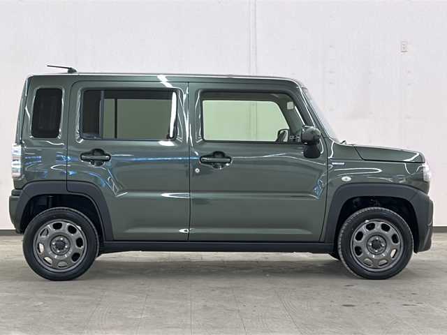 スズキ ハスラー HYBRID G 道央・札幌 2024(令6)年 0.3万km クールカーキPM /クルーズコントロール追従走行//衝突被害軽減システム//レーンアシスト//横滑り防止装置//パーキングアシスト//コーナーセンサー//アイドリングストップ//ヒーター付きシート//4WD//オートエアコン//パワーステアリング//パワーウィンドウ//ABS//純正LEDヘッドライト//スマートキー//スペアキー1本//エンジンスタートボタン//エアバッグダブル＋サイド