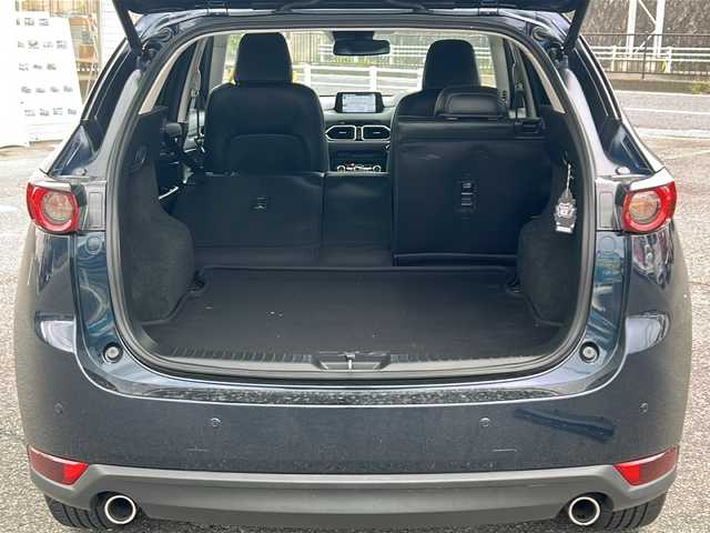 マツダ ＣＸ－５ XD Lパッケージ 愛知県 2017(平29)年 12.3万km ディープクリスタルブルーマイカ /禁煙車//メーカーSDナビ//フルセグTV//Bluetooth//CD・DVD//FM・AM//USB//ETC//バックカメラ・サイドカメラ//スマートブレーキサポート（SBS）//レーンキープアシスト//車間認知支援//横滑り防止（TCS）//ブラインドスポットモニター//コーナーセンサー//i-stop//パワーバックドア//D/N席パワーシート//D/N席シートヒーター//ステアリングヒーター//電動パーキング//ブレーキホールド//HUD//電格ミラーウインカー//LEDオートライト//ISOFIX//純正ラバーフロアマット//ドアバイザー//プッシュスタート//スマートキー×2//取扱説明書//保証書