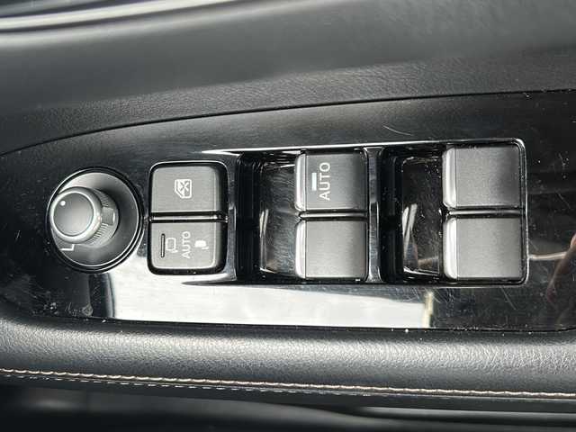 マツダ ＣＸ－５ XD Lパッケージ 愛知県 2017(平29)年 12.3万km ディープクリスタルブルーマイカ /禁煙車//メーカーSDナビ//フルセグTV//Bluetooth//CD・DVD//FM・AM//USB//ETC//バックカメラ・サイドカメラ//スマートブレーキサポート（SBS）//レーンキープアシスト//車間認知支援//横滑り防止（TCS）//ブラインドスポットモニター//コーナーセンサー//i-stop//パワーバックドア//D/N席パワーシート//D/N席シートヒーター//ステアリングヒーター//電動パーキング//ブレーキホールド//HUD//電格ミラーウインカー//LEDオートライト//ISOFIX//純正ラバーフロアマット//ドアバイザー//プッシュスタート//スマートキー×2//取扱説明書//保証書