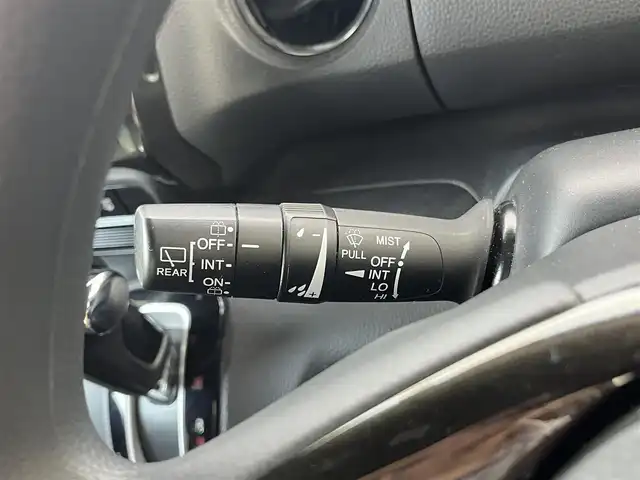 ホンダ Ｎ ＢＯＸ カスタム G L ホンダセンシング 高知県 2019(令1)年 4.9万km プラチナホワイトパール 純正ナビ/　Bluetooth/フルセグ/　CD/DVD/AM/FM/ホンダセンシング/バックカメラ/クルーズコントロール/ETC/両側パワースライドドア/ドライブレコーダー/プッシュスタート/LEDヘッドライト/純正フロアマット/スマートキー/純正14インチアルミホイール/ベンチシート/コーナーセンサー/盗難防止装置