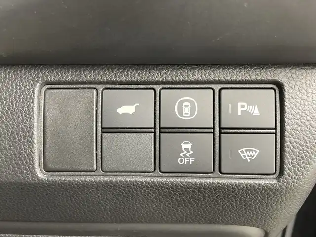 ホンダ ヴェゼル ハイブリッド e:HEV Z 新潟県 2023(令5)年 1.6万km クリスタルブラックパール ４WD/ワンオーナー/禁煙車/ホンダセンシング/ホンダコネクトナビ/　　CD/DVD/AM/FM/フルセグ/BT/バックモニター/フリーアクセスパワーバックドア/アダプティブクルーズコントロール/LEDシーケンシャルターンライト/ハーフレザーシート/前席シートヒーター/純正18インチアルミホイール付/ダウンヒルアシストコントロール/ステアリングスイッチ/ステアリングヒーター/パドルシフト/電動パーキングブレーキ/オートブレーキホールド/スペアキー/スマートキー/ETC