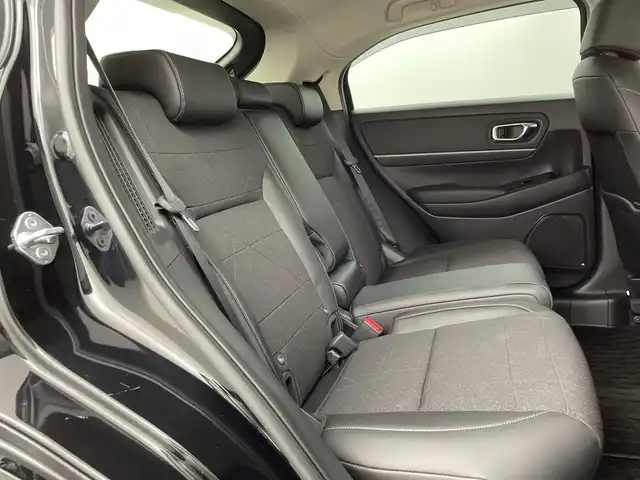 ホンダ ヴェゼル ハイブリッド e:HEV Z 新潟県 2023(令5)年 1.6万km クリスタルブラックパール ４WD/ワンオーナー/禁煙車/ホンダセンシング/ホンダコネクトナビ/　　CD/DVD/AM/FM/フルセグ/BT/バックモニター/フリーアクセスパワーバックドア/アダプティブクルーズコントロール/LEDシーケンシャルターンライト/ハーフレザーシート/前席シートヒーター/純正18インチアルミホイール付/ダウンヒルアシストコントロール/ステアリングスイッチ/ステアリングヒーター/パドルシフト/電動パーキングブレーキ/オートブレーキホールド/スペアキー/スマートキー/ETC