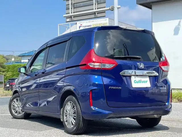 ホンダ フリード ハイブリット G ホンダセンシング 千葉県 2016(平28)年 11.1万km コバルトブルーパール Honda SENSING/・衝突軽減ブレーキ〈CMBS〉/・誤発進抑制機能/・歩行者事故低減ステアリング/・路外逸脱抑制機能/・ACC〈アダプティブ・クルーズ・コントロール〉/・LKAS〈車線維持支援システム〉/・先行車発進お知らせ機能/・標識認識機能/純正ディーラーOPナビ/・AM・FM/CD・DVD/BT/フルセグテレビ/バックカメラ/ビルトインETC/両側パワースライドドア/純正フロアマット/プッシュスタート/スマートキー/保証書