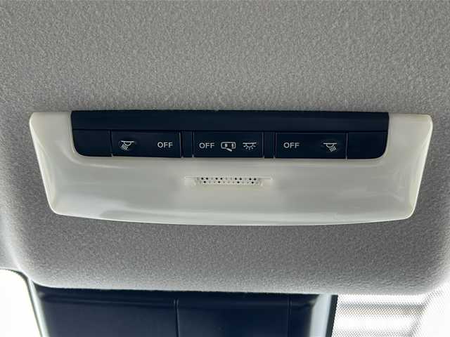 日産 ノート X 三重県 2021(令3)年 1.6万km スーパーブラック 前後コーナーセンサー　/オートライト　/前方ドライブレコーダー/USB給電ポート/純正フロアマット　/スマートキー　/プッシュスタート /保証書/電動格納ミラー/禁煙車