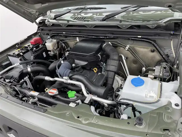 スズキ ジムニー XC 宮城県 2023(令5)年 0.9万km ジャングルグリーン 4WD/パイオニア8型ナビ(AM/FM/CD/DVD/BT/iPod/フルセグ)/バックカメラ/ETC/横滑り防止装置/ダウンヒルアシストコントロール/衝突被害軽減システム/クルーズコントロール/レーンキープアシスト/オートライト/純正マット/バイザー/シートヒーター(D/N)/ドライブレコーダー(CSD-670FH)/LEDヘッドライト/電動格納ミラー/キーレスエントリー