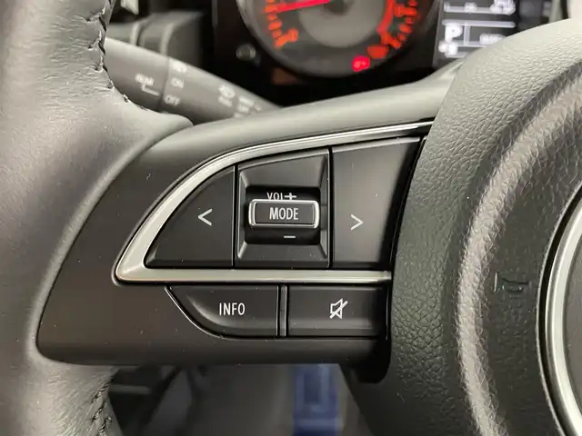 スズキ ジムニー XC 宮城県 2023(令5)年 0.9万km ジャングルグリーン 4WD/パイオニア8型ナビ(AM/FM/CD/DVD/BT/iPod/フルセグ)/バックカメラ/ETC/横滑り防止装置/ダウンヒルアシストコントロール/衝突被害軽減システム/クルーズコントロール/レーンキープアシスト/オートライト/純正マット/バイザー/シートヒーター(D/N)/ドライブレコーダー(CSD-670FH)/LEDヘッドライト/電動格納ミラー/キーレスエントリー