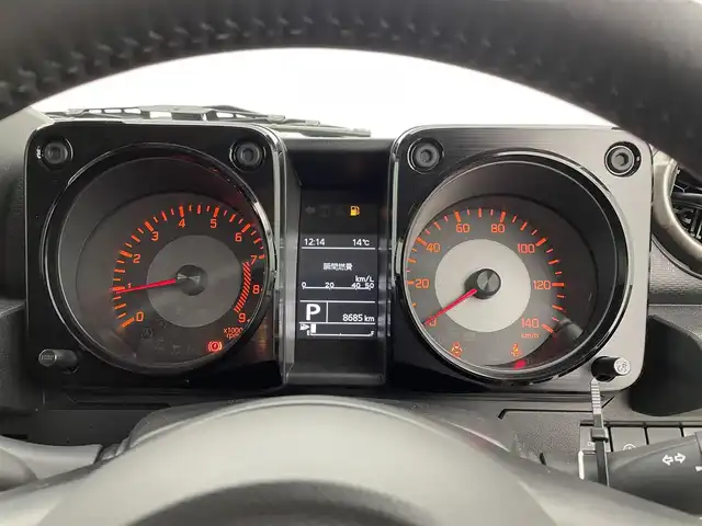 スズキ ジムニー XC 宮城県 2023(令5)年 0.9万km ジャングルグリーン 4WD/パイオニア8型ナビ(AM/FM/CD/DVD/BT/iPod/フルセグ)/バックカメラ/ETC/横滑り防止装置/ダウンヒルアシストコントロール/衝突被害軽減システム/クルーズコントロール/レーンキープアシスト/オートライト/純正マット/バイザー/シートヒーター(D/N)/ドライブレコーダー(CSD-670FH)/LEDヘッドライト/電動格納ミラー/キーレスエントリー