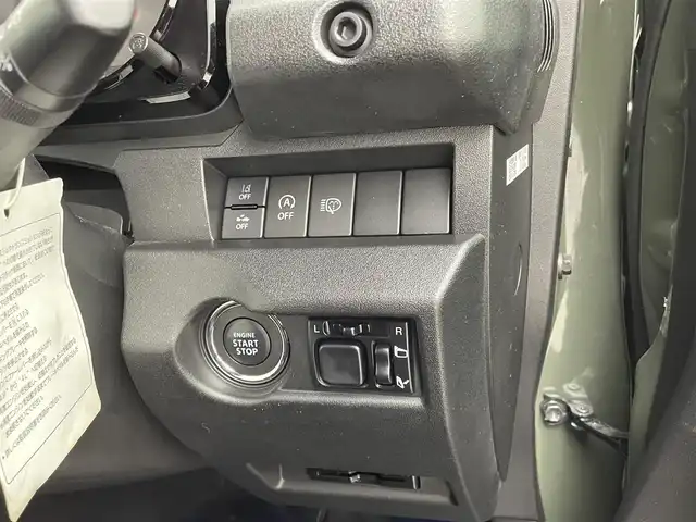 スズキ ジムニー XC 宮城県 2023(令5)年 0.9万km ジャングルグリーン 4WD/パイオニア8型ナビ(AM/FM/CD/DVD/BT/iPod/フルセグ)/バックカメラ/ETC/横滑り防止装置/ダウンヒルアシストコントロール/衝突被害軽減システム/クルーズコントロール/レーンキープアシスト/オートライト/純正マット/バイザー/シートヒーター(D/N)/ドライブレコーダー(CSD-670FH)/LEDヘッドライト/電動格納ミラー/キーレスエントリー