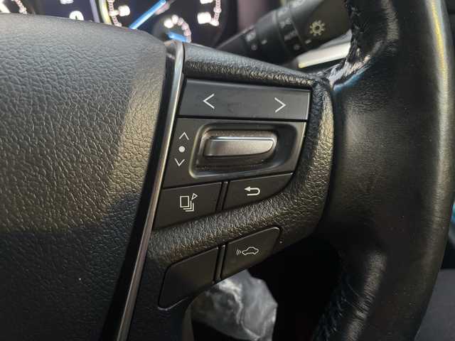 トヨタ ヴェルファイア ハイブリット ZR 神奈川県 2017(平29)年 1.8万km ホワイトパールクリスタルシャイン ワンオーナー/4WD/ダブルサンルーフ/JBLプレミアムサウンドシステム/純正フリップダウンモニター/メーカーナビ/フルセグTV/バックカメラ/プリクラッシュセーフティシステム/運転席パワーシート/パワーバックドア/両側パワースライドドア/社外空気圧センサー/レーダークルーズコントロール/ビルトインETC2.0/ドライブレコーダー/社外AW付スタッドレスタイヤ4本積込/スマートキー　2本/保証書/取扱説明書