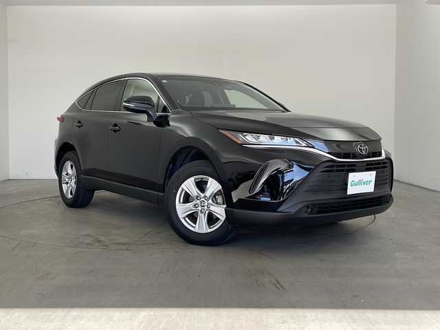 トヨタ ハリアー S 兵庫県 2022(令4)年 2.9万km ブラック ・ディスプレイナビ/Miracast/BT/Apple car play/AndroidAuto/・バックカメラ/・前方ドライブレコーダー/・電子パーキングブレーキ/・オートホールド/・ETC/・MTモード付AT/・左右独立エアコン/・ドライブモード（スポーツ・ノーマル・エコ）/・ヘッドライトレベライザー/・トヨタセーフティセンス/・レーントレーシングアシスト/・プリクラッシュセーフティ/・クリアランスソナー/・パーキングサポートブレーキ/・ロードサインアシスト/・先行者発進告知/・後退速度抑制/・横滑り防止装置/・レーダークルーズコントロール/・オートマチックハイビーム/・オートライト/・革巻ステアリング/・ステアリングスイッチ/・プッシュスタート/・スマートキー/・電動格納ミラー/・ウインカーミラー/・オールオートパワーウィンドウ/・純正フロアマット/・純正アルミホイール/・取扱説明書