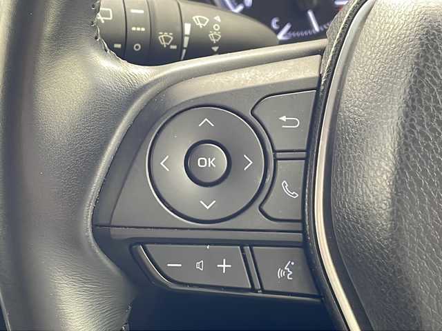 トヨタ ハリアー S 兵庫県 2022(令4)年 2.9万km ブラック ・ディスプレイナビ/Miracast/BT/Apple car play/AndroidAuto/・バックカメラ/・前方ドライブレコーダー/・電子パーキングブレーキ/・オートホールド/・ETC/・MTモード付AT/・左右独立エアコン/・ドライブモード（スポーツ・ノーマル・エコ）/・ヘッドライトレベライザー/・トヨタセーフティセンス/・レーントレーシングアシスト/・プリクラッシュセーフティ/・クリアランスソナー/・パーキングサポートブレーキ/・ロードサインアシスト/・先行者発進告知/・後退速度抑制/・横滑り防止装置/・レーダークルーズコントロール/・オートマチックハイビーム/・オートライト/・革巻ステアリング/・ステアリングスイッチ/・プッシュスタート/・スマートキー/・電動格納ミラー/・ウインカーミラー/・オールオートパワーウィンドウ/・純正フロアマット/・純正アルミホイール/・取扱説明書