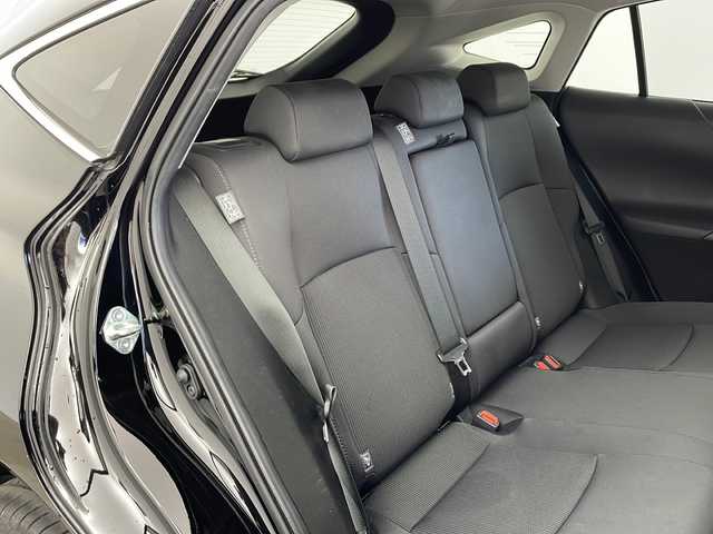 トヨタ ハリアー S 兵庫県 2022(令4)年 2.9万km ブラック ・ディスプレイナビ/Miracast/BT/Apple car play/AndroidAuto/・バックカメラ/・前方ドライブレコーダー/・電子パーキングブレーキ/・オートホールド/・ETC/・MTモード付AT/・左右独立エアコン/・ドライブモード（スポーツ・ノーマル・エコ）/・ヘッドライトレベライザー/・トヨタセーフティセンス/・レーントレーシングアシスト/・プリクラッシュセーフティ/・クリアランスソナー/・パーキングサポートブレーキ/・ロードサインアシスト/・先行者発進告知/・後退速度抑制/・横滑り防止装置/・レーダークルーズコントロール/・オートマチックハイビーム/・オートライト/・革巻ステアリング/・ステアリングスイッチ/・プッシュスタート/・スマートキー/・電動格納ミラー/・ウインカーミラー/・オールオートパワーウィンドウ/・純正フロアマット/・純正アルミホイール/・取扱説明書