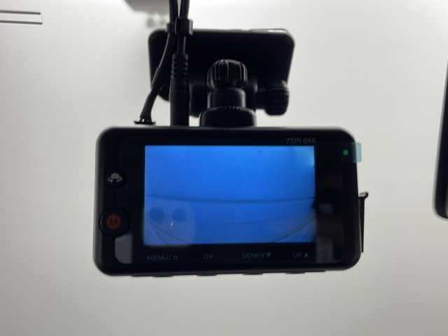 トヨタ ルーミー X 道央・札幌 2025(令7)年 0.4万km プラムブラウンパールクリスタルシャイン ・4WD/・ワンオーナー/・寒冷地仕様/・純正ディスプレイオーディオ/&BT&USB&AppleCarplay&AndoridAuto/・バックカメラ/・トヨタセーフティセンス/・アイドリングストップ/・横滑り防止装置/・前席シートヒーター/・ヘッドライトレベライザー