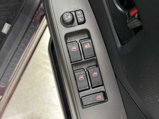 トヨタ ルーミー X 道央・札幌 2025(令7)年 0.4万km プラムブラウンパールクリスタルシャイン ・4WD/・ワンオーナー/・寒冷地仕様/・純正ディスプレイオーディオ/&BT&USB&AppleCarplay&AndoridAuto/・バックカメラ/・トヨタセーフティセンス/・アイドリングストップ/・横滑り防止装置/・前席シートヒーター/・ヘッドライトレベライザー