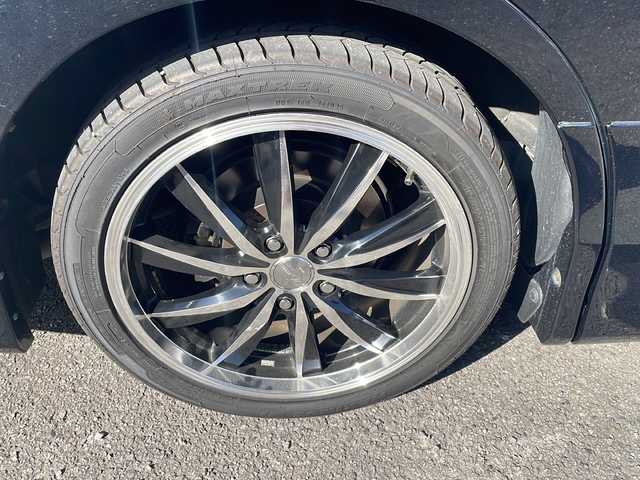 トヨタ ヴォクシー ハイブリッド V 宮崎県 2014(平26)年 7万km ブラッキッシュアゲハガラスフレーク ＳＤナビ　Ｂｌｕｅｔｏｏｔｈ　フルセグＴＶ　バックカメラ　ミラー型ドライブレコーダー　ＥＴＣ　ＵＳＢ入力端子　モデリスタエアロ 社外アルミホイール 前席シートヒーター LEDライト オートライト プッシュスタート パワーステアリング パワーウィンドウ リアフォグスイッチボタンあり 両側パワースライドドア