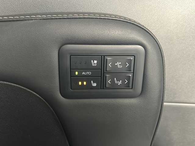 トヨタ ヴェルファイア ハイブリット Z プレミア 神奈川県 2023(令5)年 2万km プラチナホワイトパールマイカ ワンオーナー/サンルーフ/ユニバーサルステップ/純正ナビ(USB/BT/HDMI/フルセグTV/Miracast)/パノラミックビューモニター/純正12.1型フリップダウンモニター/電動サイドシェード/トヨタセーフティセンス/ブラインドスポットモニター/クリアランスソナー/パドルシフト/1500W電源/黒革シート/シートヒーター/シートクーラー/パワーシート/ステアリングヒーター/置くだけ充電/ヘッドアップディスプレイ/パワーバックドア/両側パワースライドドア/デジタルインナーミラー/ビルトインETC2.0/前後ドライブレコーダー/純正フロアマット/純正ドアバイザー/オートミラー/ISOFIX/スペアキー×1