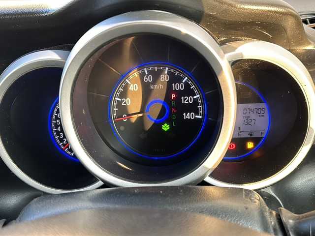 ホンダ Ｎ ＢＯＸ カスタムGターボSSブラックスタイル 静岡県 2016(平28)年 7.5万km プレミアムベルベットパープル・パール 純正ナビ/CD/DVD/FM/AM/フルセグTV/Bluetooth/SD/USB/ipod//主要装備/・純正ナビ　/・片側パワースライドドア　/・シートヒーター　/・バックカメラ　/・スマートキー　/・プッシュスタート　/・オートライト　/・アイドリングストップ　/・純正アルミホイール　/・ステアリングリモコン　/・フォグランプ　/・横滑り防止装置/・チップアップシート/・ディスチャージライト