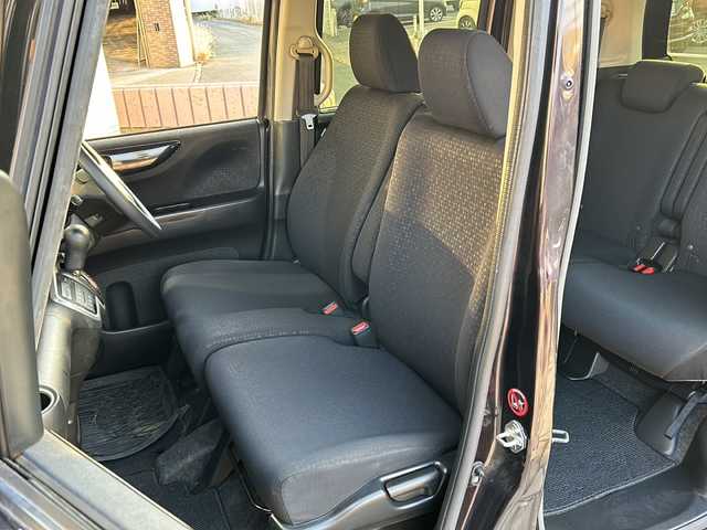 ホンダ Ｎ ＢＯＸ カスタムGターボSSブラックスタイル 静岡県 2016(平28)年 7.5万km プレミアムベルベットパープル・パール 純正ナビ/CD/DVD/FM/AM/フルセグTV/Bluetooth/SD/USB/ipod//主要装備/・純正ナビ　/・片側パワースライドドア　/・シートヒーター　/・バックカメラ　/・スマートキー　/・プッシュスタート　/・オートライト　/・アイドリングストップ　/・純正アルミホイール　/・ステアリングリモコン　/・フォグランプ　/・横滑り防止装置/・チップアップシート/・ディスチャージライト