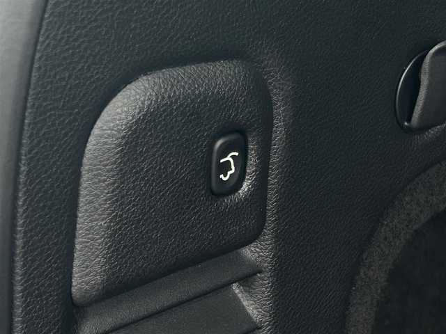 クライスラー・ジープ ジープ グランドチェロキー LTD 長野県 2020(令2)年 5.6万km ブライトホワイトクリアコート ＣａｒＰｌａｙ/黒革シート/ベンチレーション/シートヒーター/PWシート/ヒーテッドステアリング/ACC/BSM/LKA/パークアシスト/純正ナビ/バックカメラ/サイドカメラ/フロントカメラ/地デジ/ＥＴＣ2.0/アイドリングストップ/パドルシフト/パークセンサー/LEDヘッドライト/パワーバックドア/イルディセントコントロール/USB/AUX