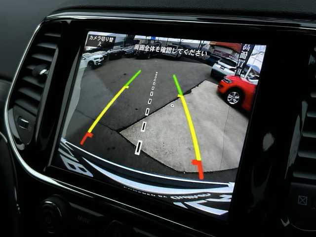 クライスラー・ジープ ジープ グランドチェロキー LTD 長野県 2020(令2)年 5.6万km ブライトホワイトクリアコート ＣａｒＰｌａｙ/黒革シート/ベンチレーション/シートヒーター/PWシート/ヒーテッドステアリング/ACC/BSM/LKA/パークアシスト/純正ナビ/バックカメラ/サイドカメラ/フロントカメラ/地デジ/ＥＴＣ2.0/アイドリングストップ/パドルシフト/パークセンサー/LEDヘッドライト/パワーバックドア/イルディセントコントロール/USB/AUX